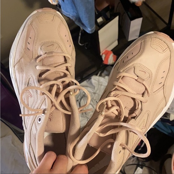 Nike sneakers - Picture 3 of 4